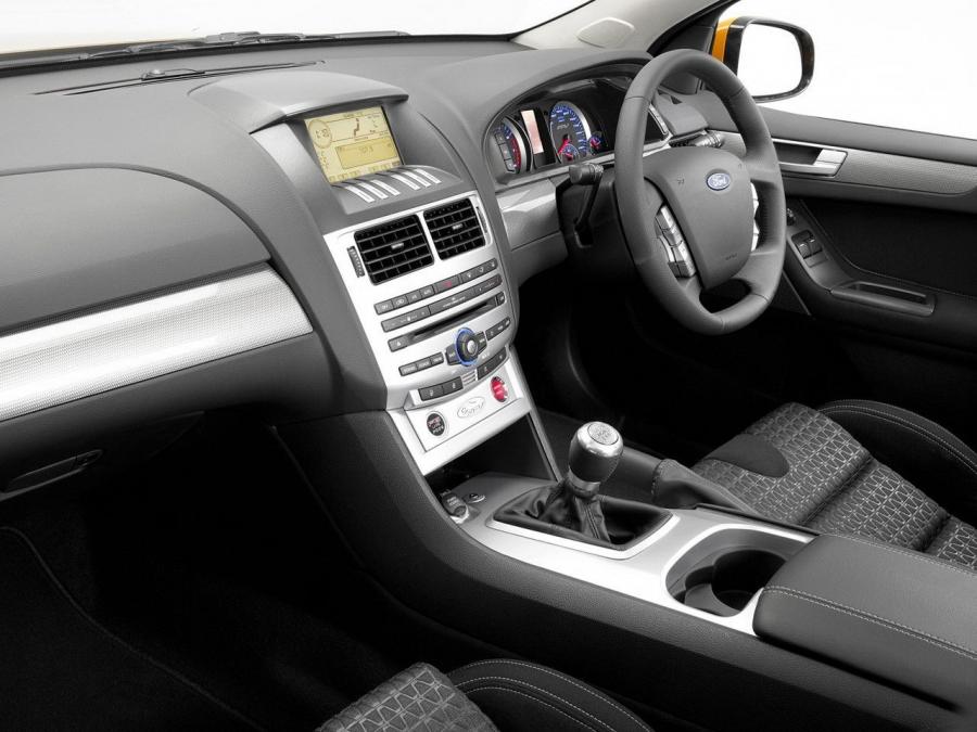 Интерьер FPV F6 Ute 2008 года  (фото 3 из 7)